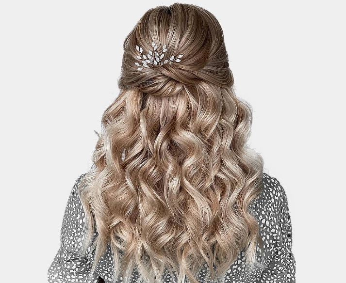 Curly hair styles